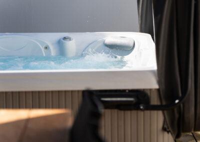 COREE DETAIL JACUZZI