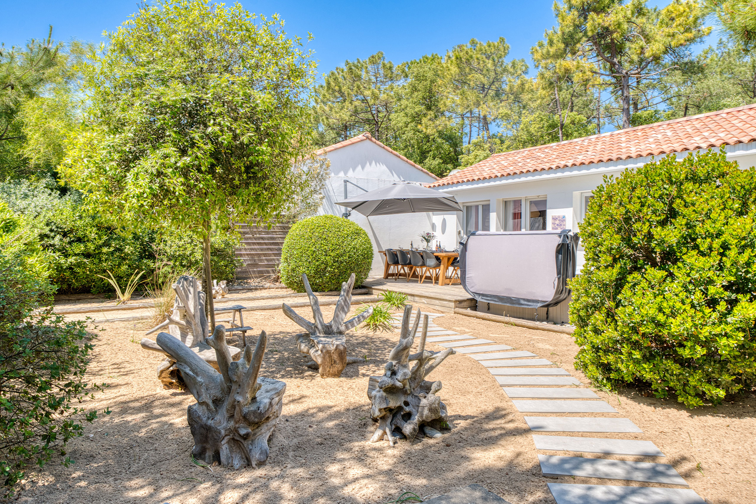 EXTERIEUR-VILLA-MAROC Espace détente extérieur en Vendée