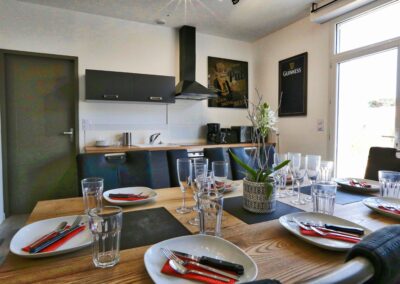 Villa-irlande-salle-a-manger-domaine-le-sherwood