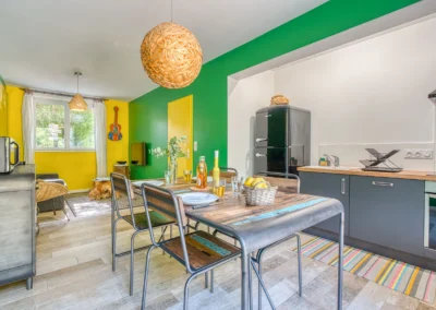 pièce de vie villa brésil au domaine le sherwood pour un séjour entre amis ou en famille à notre dame de monts